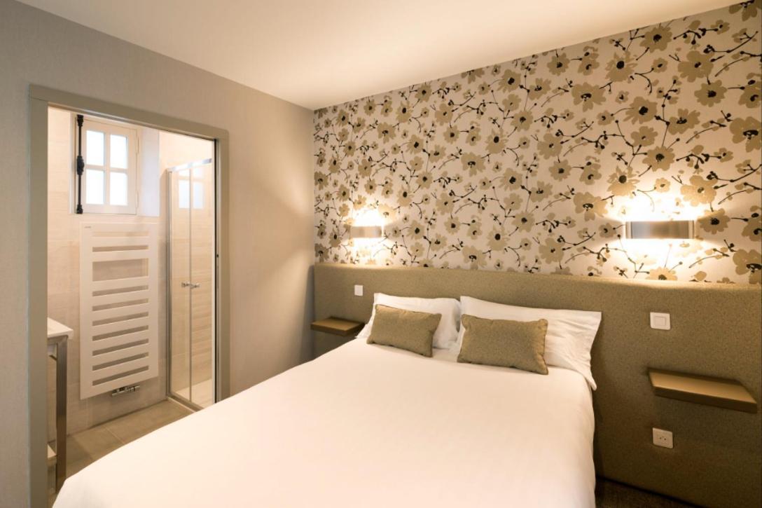 Logis - Hotel & Restaurant Du Tribunal Mortagne-au-Perche Kültér fotó