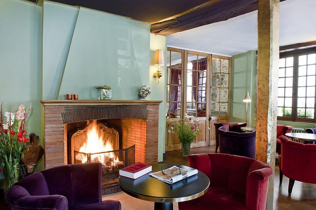 Logis - Hotel & Restaurant Du Tribunal Mortagne-au-Perche Kültér fotó