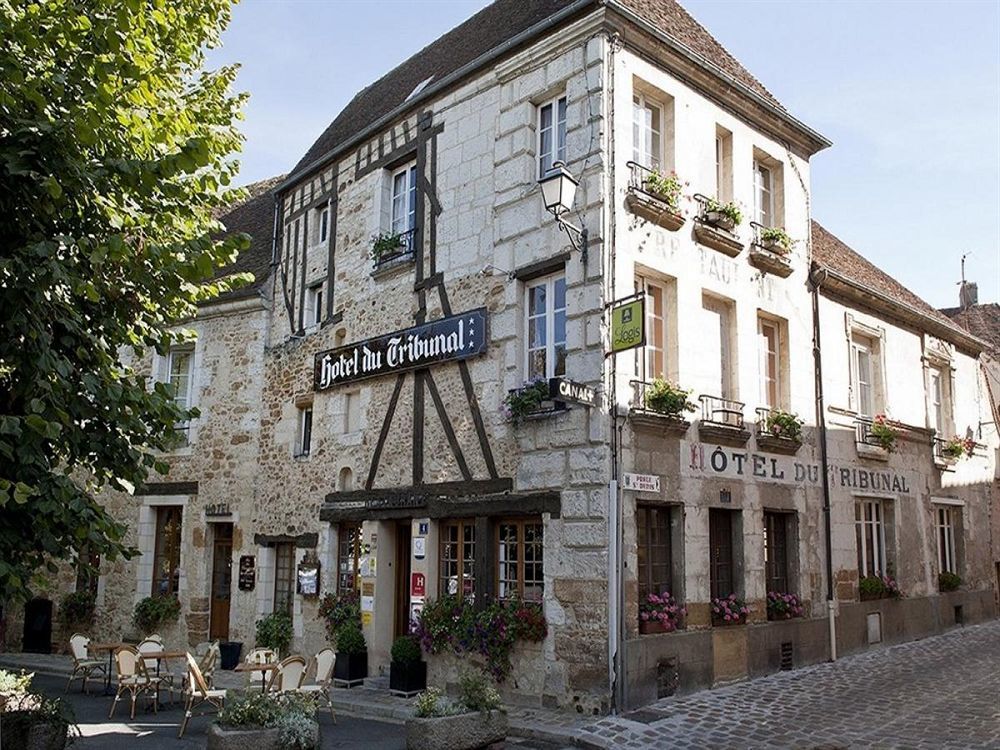 Logis - Hotel & Restaurant Du Tribunal Mortagne-au-Perche Kültér fotó