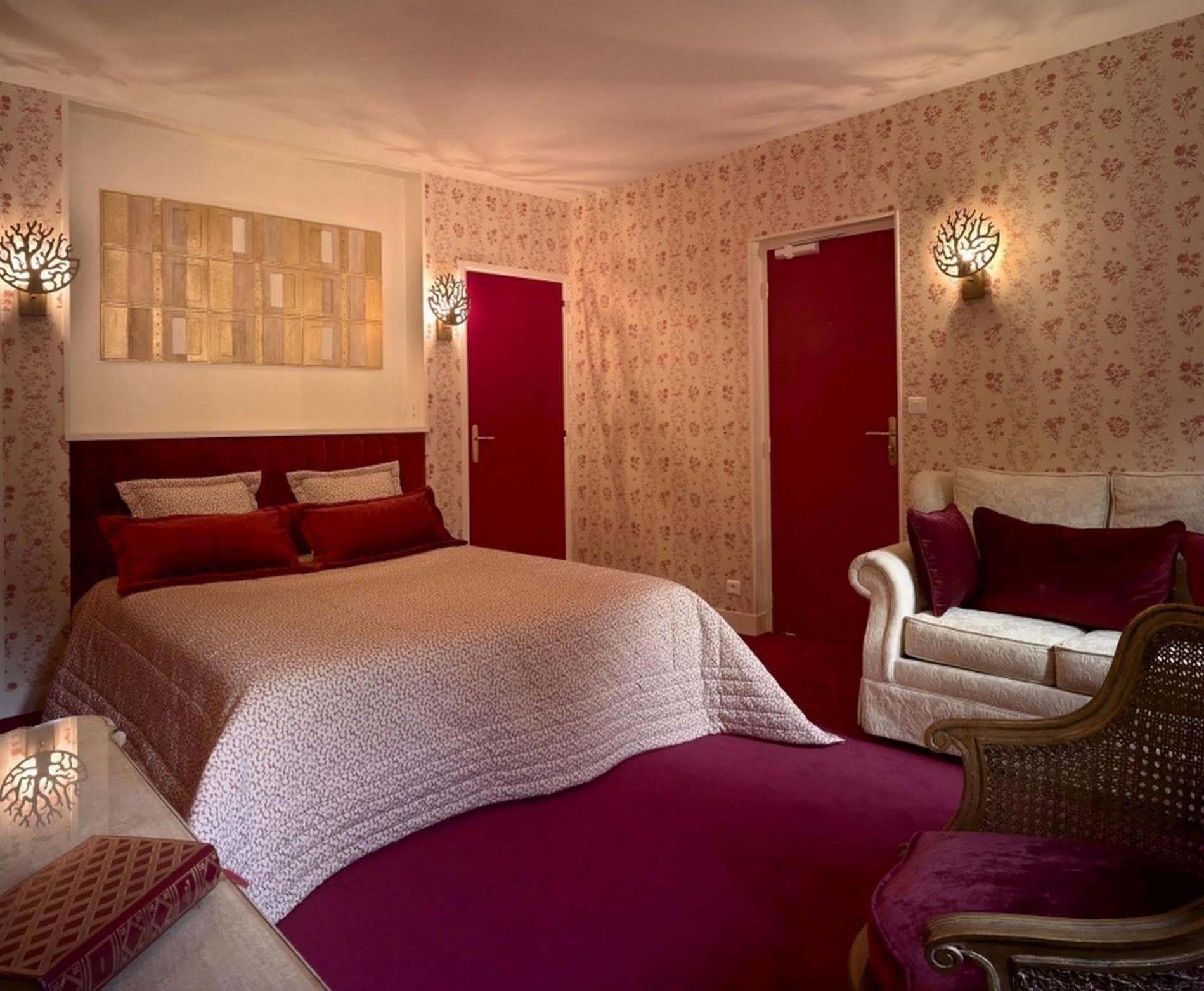 Logis - Hotel & Restaurant Du Tribunal Mortagne-au-Perche Kültér fotó