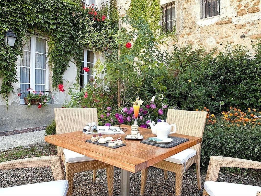 Logis - Hotel & Restaurant Du Tribunal Mortagne-au-Perche Kültér fotó